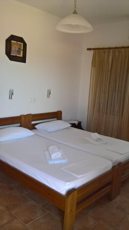 Aparthotel Petradi Livadi  Zewnętrze zdjęcie